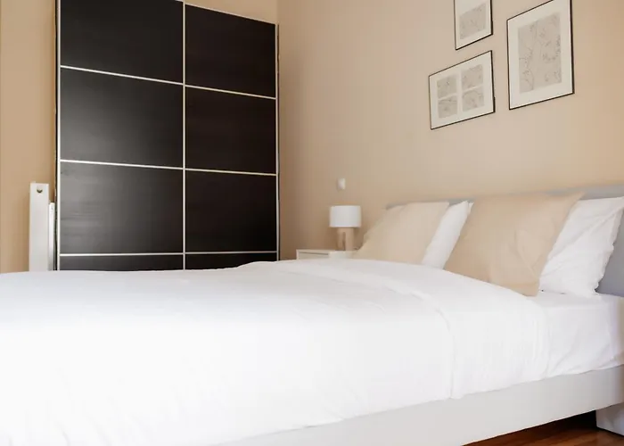 Modern 2Bdr Apt - 2\' To Metro - Direct To Acropolis